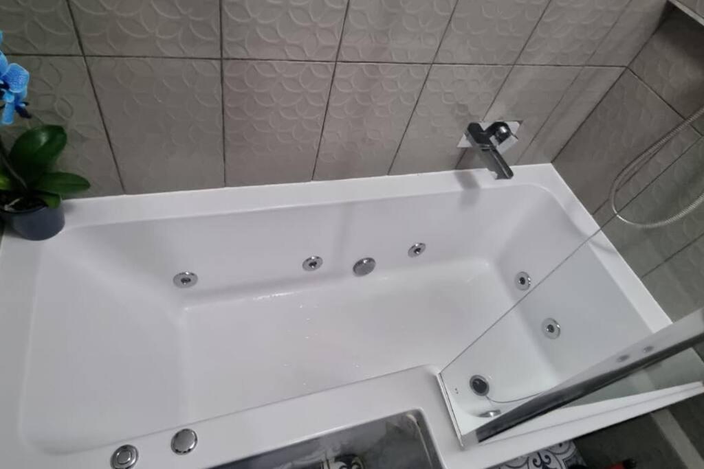 Gottersea 1 Bedroom Flat In Battersea 70 Mq لندن المظهر الخارجي الصورة